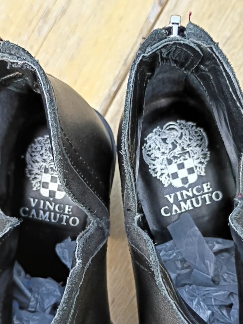 Vince Camuto Riggie Leather Heeled Bootie Size 8 M - Picture 6 of 12